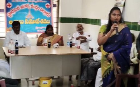 గొర్రెపాటి రామయ్య చౌదరి ,  అరతోటి ఝాన్సీ రాణి చేతుల మీదగా టీకాల కార్యక్రమం ప్రారంభం...