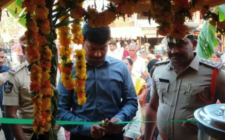 దాహార్దిని తీర్చే చలివేంద్రం ప్రారంభించిన ప్రకాశం SP..హర్షిస్తున్న ప్రజలు..