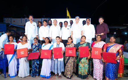 కంటి చూపు సరిగా లేని వారికి కళ్లద్దాలు పంపిణీ చేసిన మంత్రి డోల బాల వీరాంజనేయ స్వామి