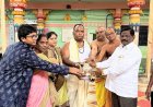 స్వామివారి కైంకర్యాలకు వెండి కొమ్ము చెంబును అందజేసిన భక్తుడు ఆలయ అభివృద్ధికి భక్తులు సహకరించాలి – ధర్మకర్తల మండలి చైర్మన్ పిలుపు
