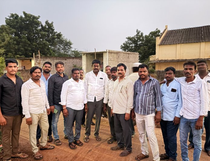 సింగరాయకొండలో వైఎస్సార్‌సీపీ ఎంపీటీసీ అభ్యర్థి షేక్ అల్లా భక్షు ఎన్నికల ప్రచారం..